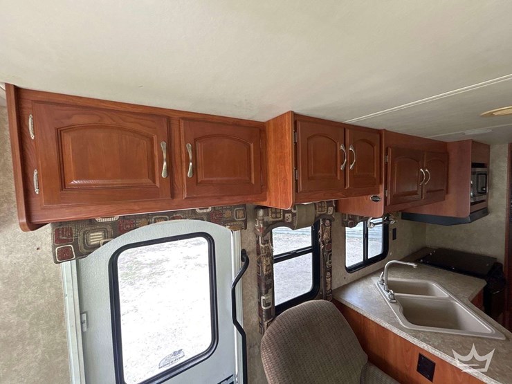 2007-ford-f53-landau-3645ds-36ft.-class-a-motorhome-image-19