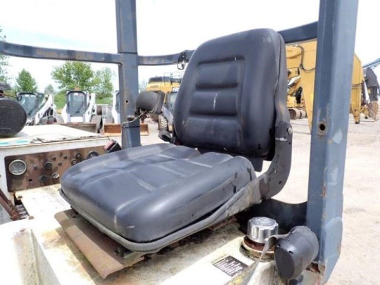 2001-moffett-m5000-image-15