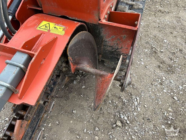 ditch-witch-c16x-image-14