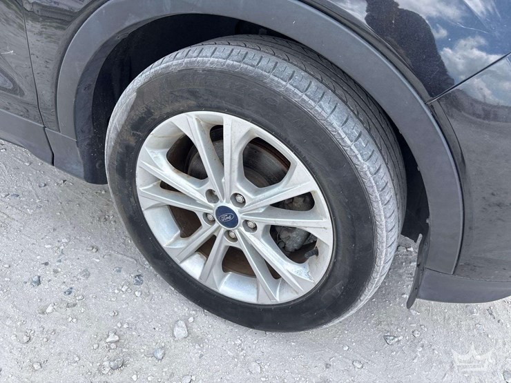 2017-ford-escape-image-27