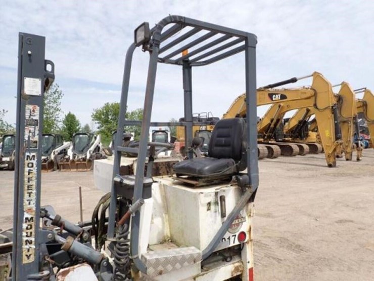 2001-moffett-m5000-image-16
