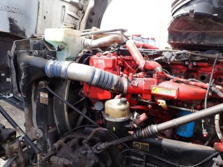 2016-kenworth-t880-image-28