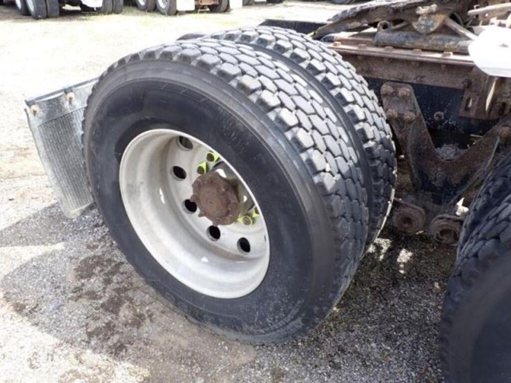 2016-kenworth-t880-image-56
