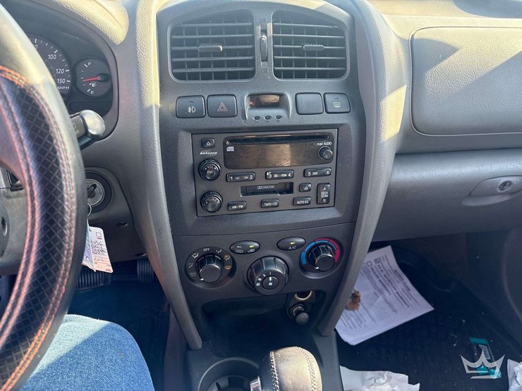 2004-hyundai-santa-fe-image-15
