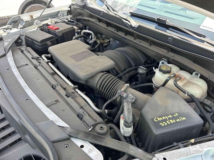 2022-chevrolet-tahoe-image-13