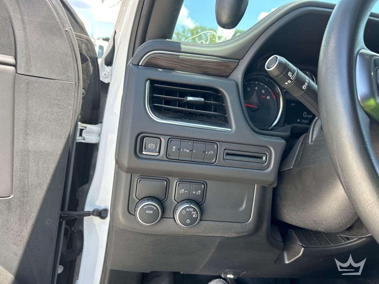 2022-chevrolet-tahoe-image-11