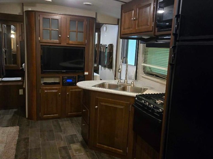 2016-keystone-camper-image-17