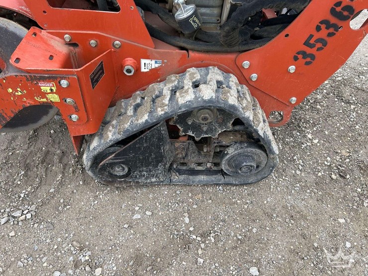 ditch-witch-c16x-image-15