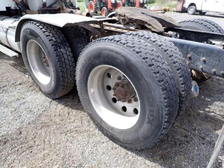 2016-kenworth-t880-image-51