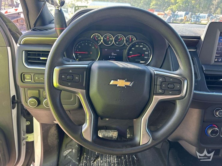 2022-chevrolet-tahoe-image-13