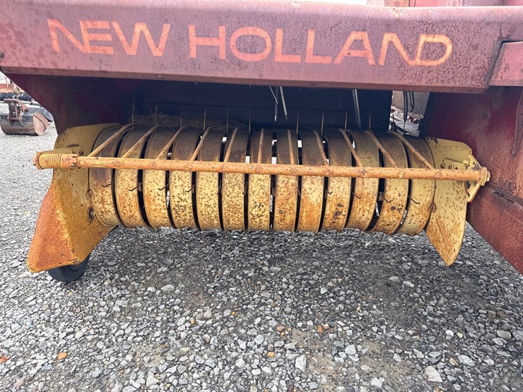 new-holland-310-image-18