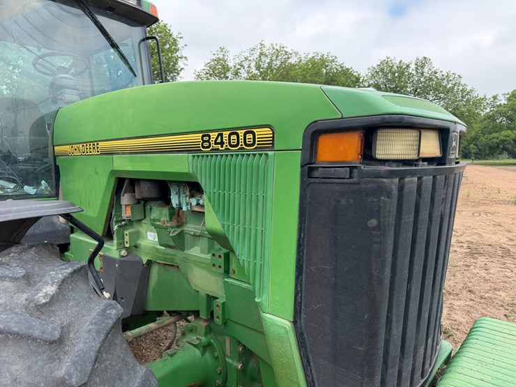 1996-john-deere-8400-image-35