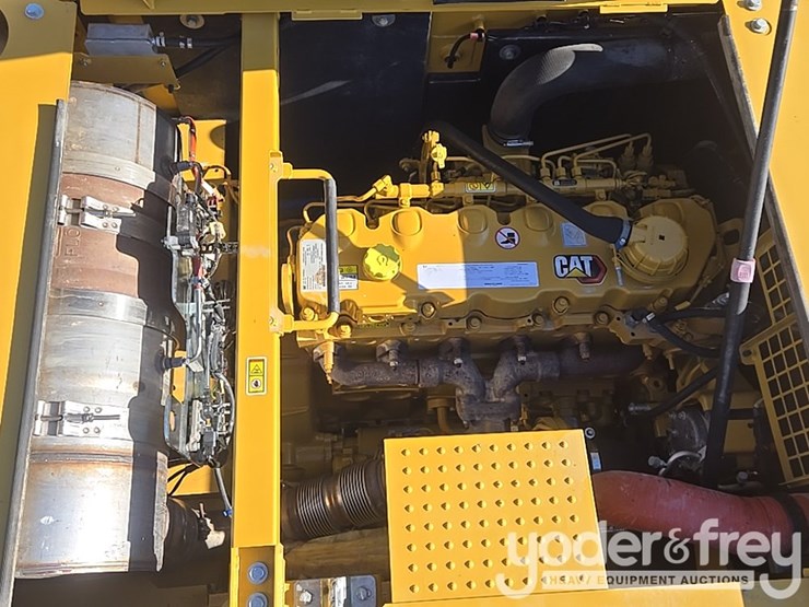 2021-caterpillar-336-image-52