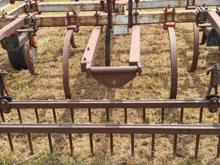 22’-graham-hoeme-chisel-image-23