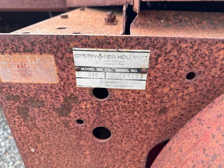 new-holland-310-image-17