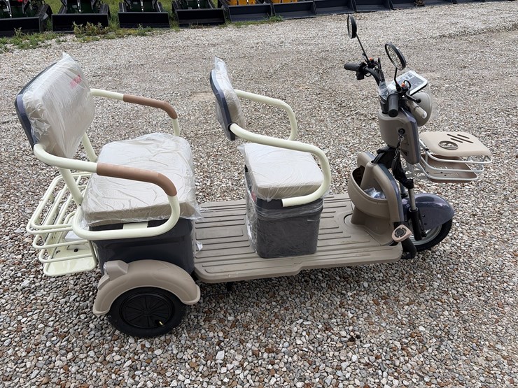 #42-•-mgc40-electric-tricycle-image-3