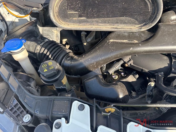2019-ford-transit-image-23