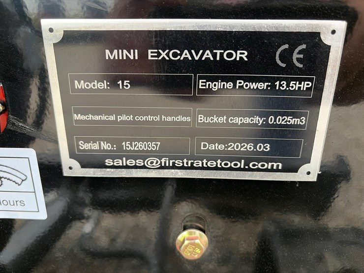 #169-•-unused-2026-vicsec-vc15-mini-excavator-image-6