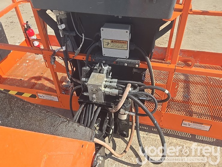 2021-jlg-660sj-image-31