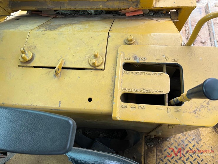 caterpillar-d6d-image-15