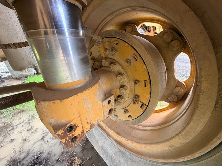 1972-caterpillar-769-image-31