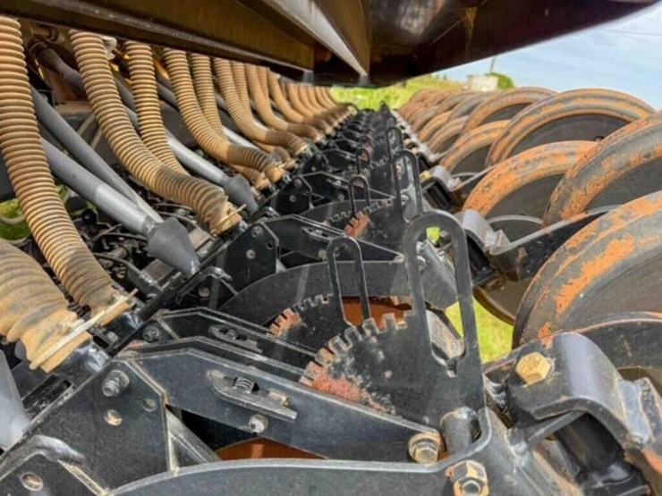 crust-buster-4030-image-11