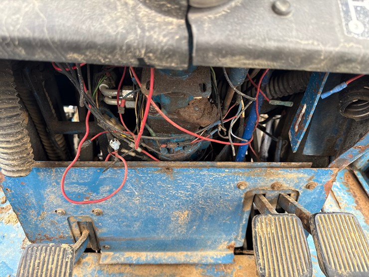 ford-7600-image-54