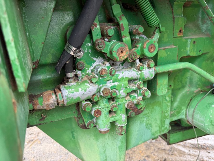 john-deere-4630-image-25