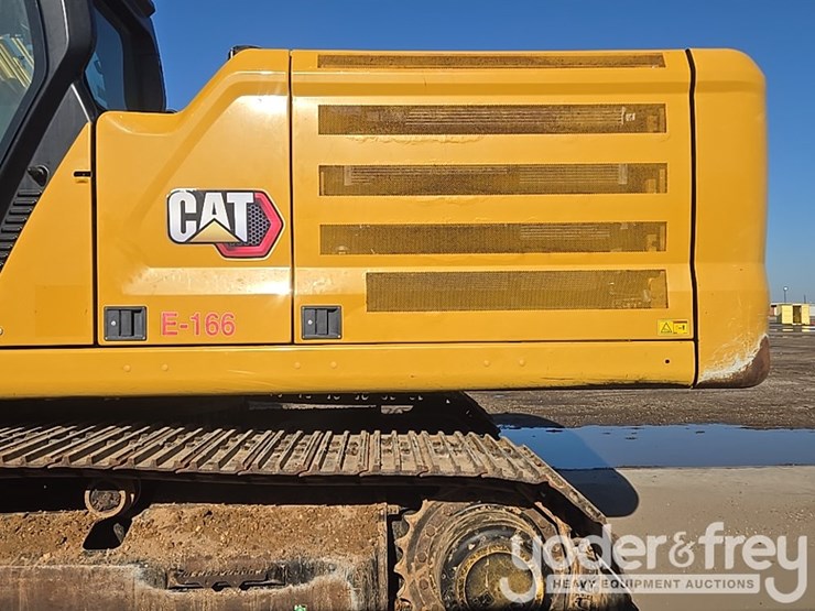 2021-caterpillar-336-image-36