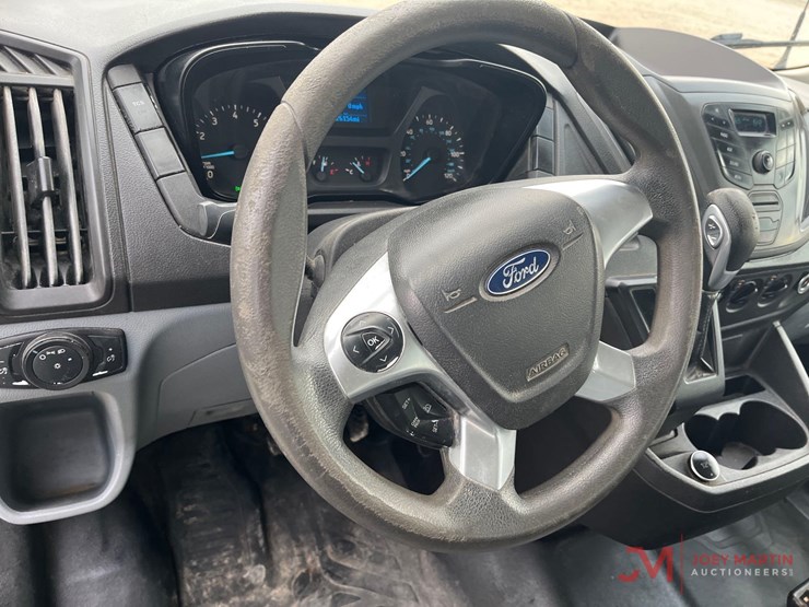 2019-ford-transit-image-21
