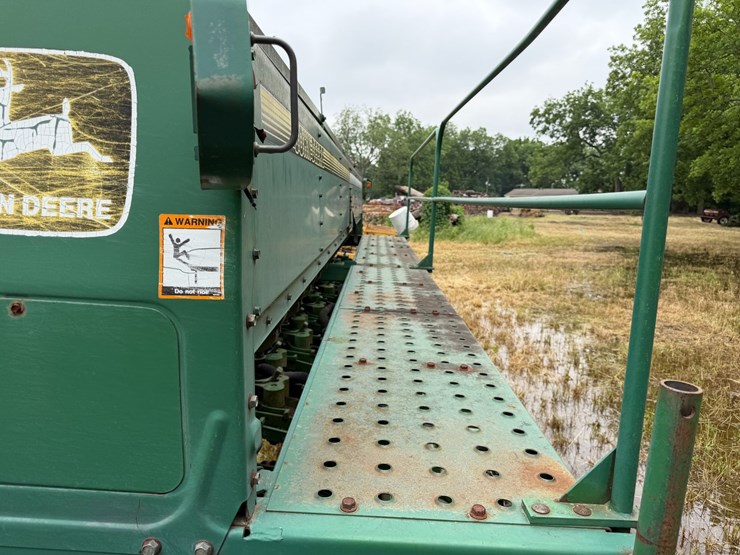 john-deere-530-image-43