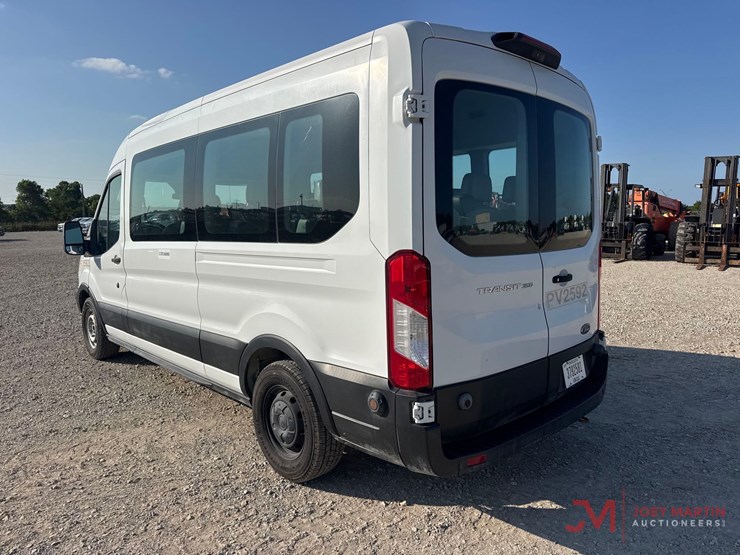 2019-ford-transit-image-3