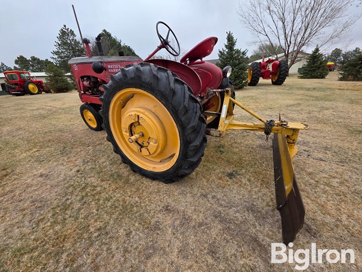 massey-ferguson-22-image-7