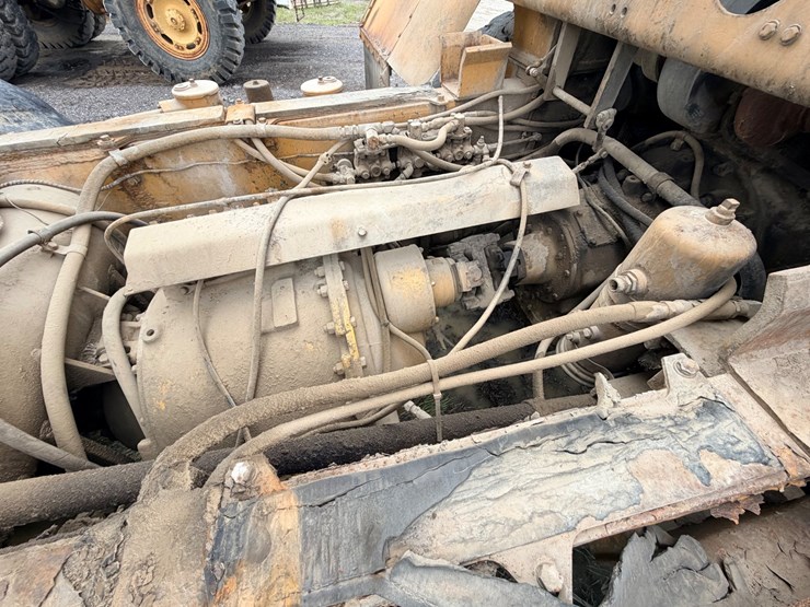 1972-caterpillar-769-image-57