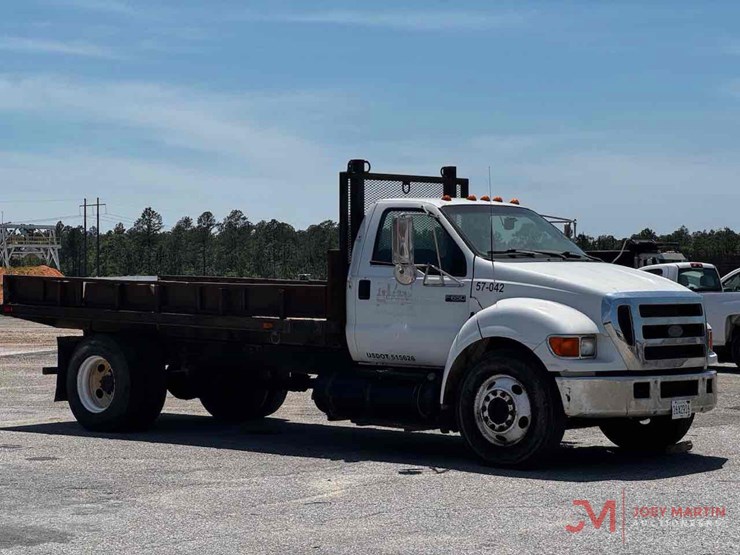 2005-ford-f650-image-2