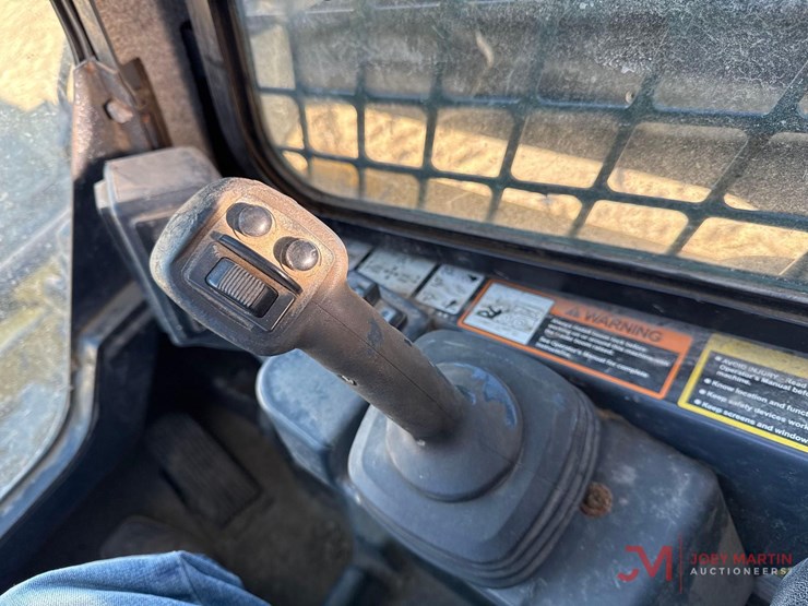 2018-deere-333g-image-15