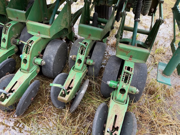 john-deere-530-image-14