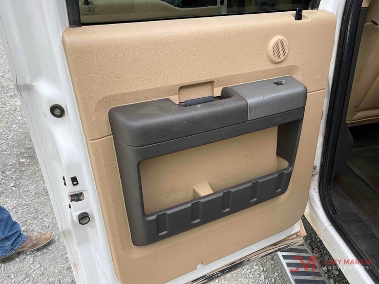 2012-ford-f350-image-29
