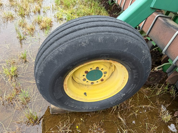 john-deere-530-image-6