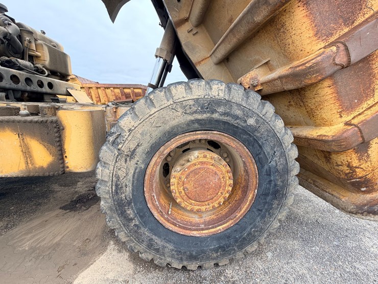 1972-caterpillar-769b-image-53