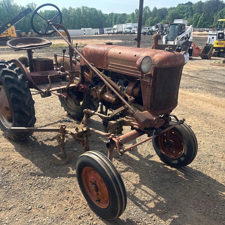 INTERNATIONAL FARMALL