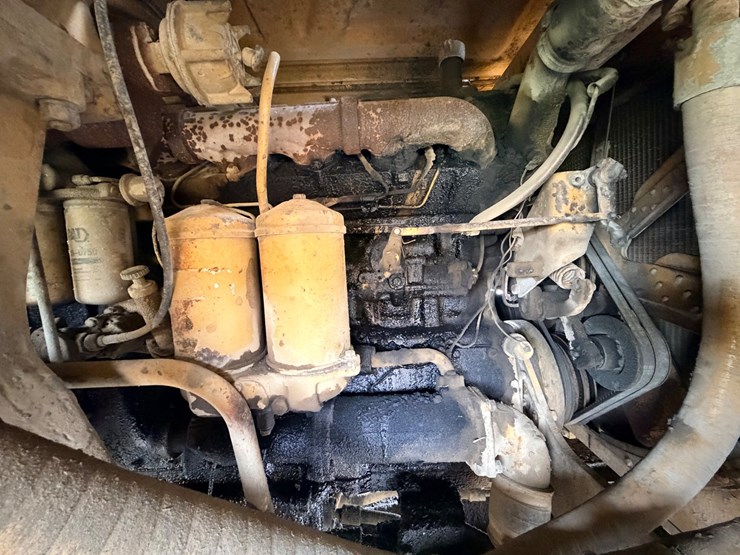 1972-caterpillar-769b-image-33