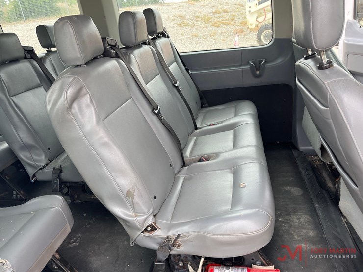 2019-ford-transit-image-15