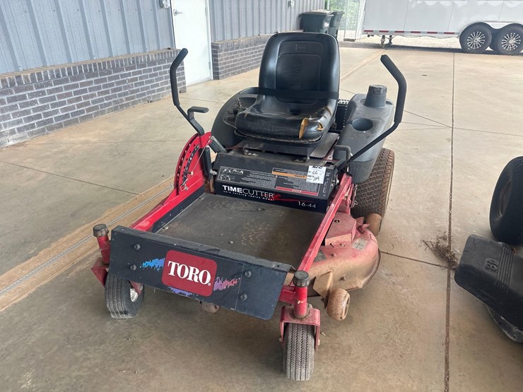 toro-time-cutter-1644-zero-turn-radius-mower-image-2