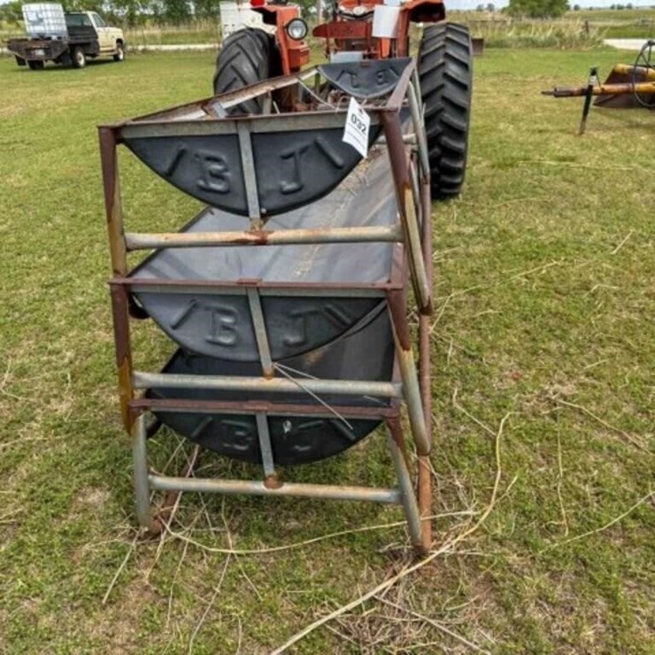 3- 10’ Feed Bunks