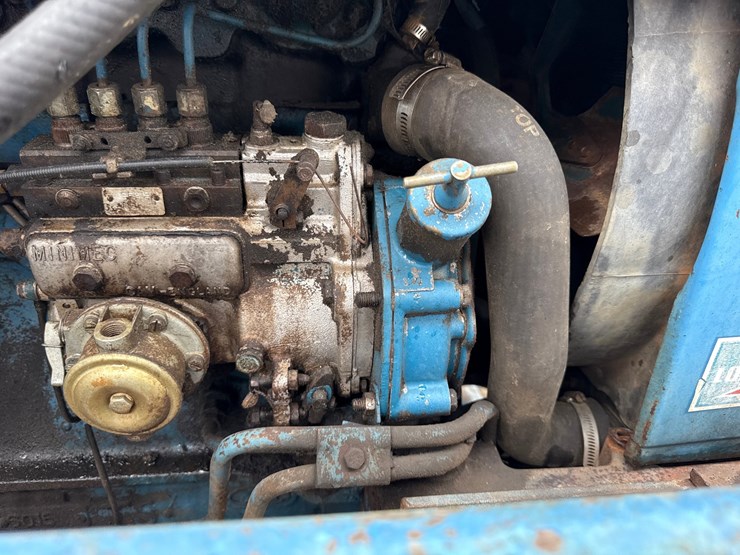 ford-7600-image-40