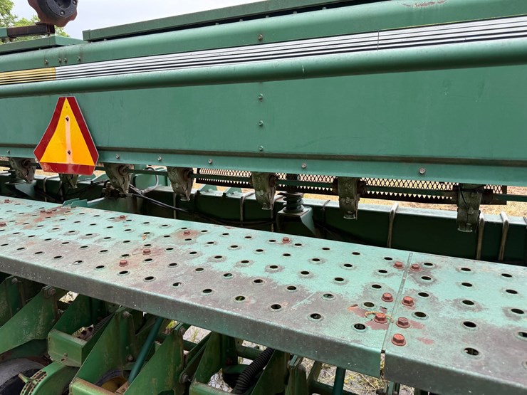 john-deere-530-image-19