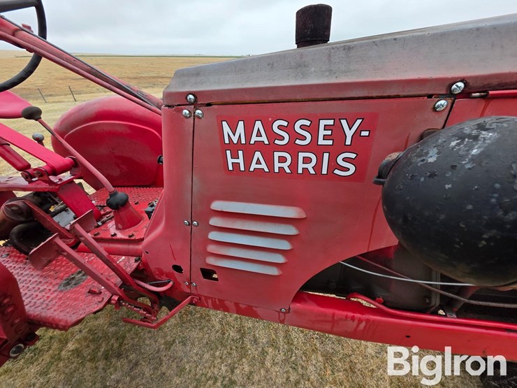 massey-ferguson-22-image-12