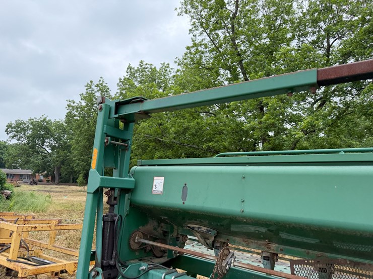 john-deere-530-image-52