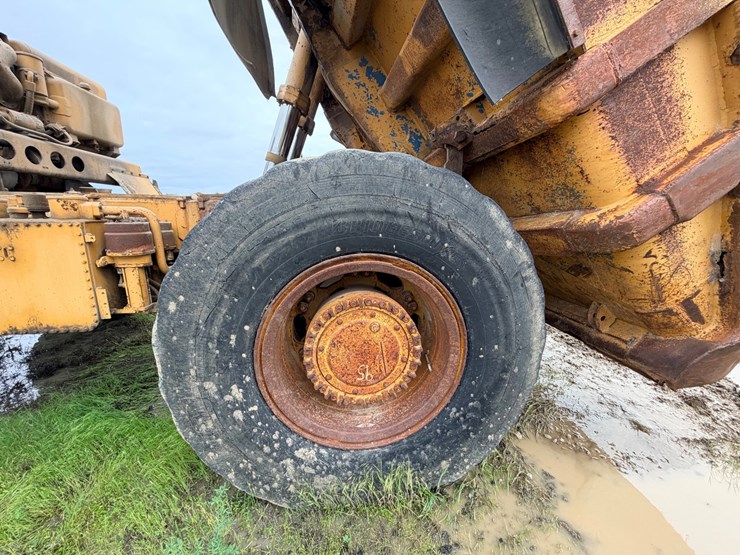1972-caterpillar-769-image-48
